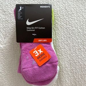 Nike Dri Fit cotton cushioned socks 6-10 size new